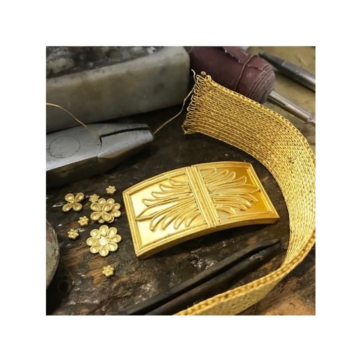 White border Lalaounis photo for website